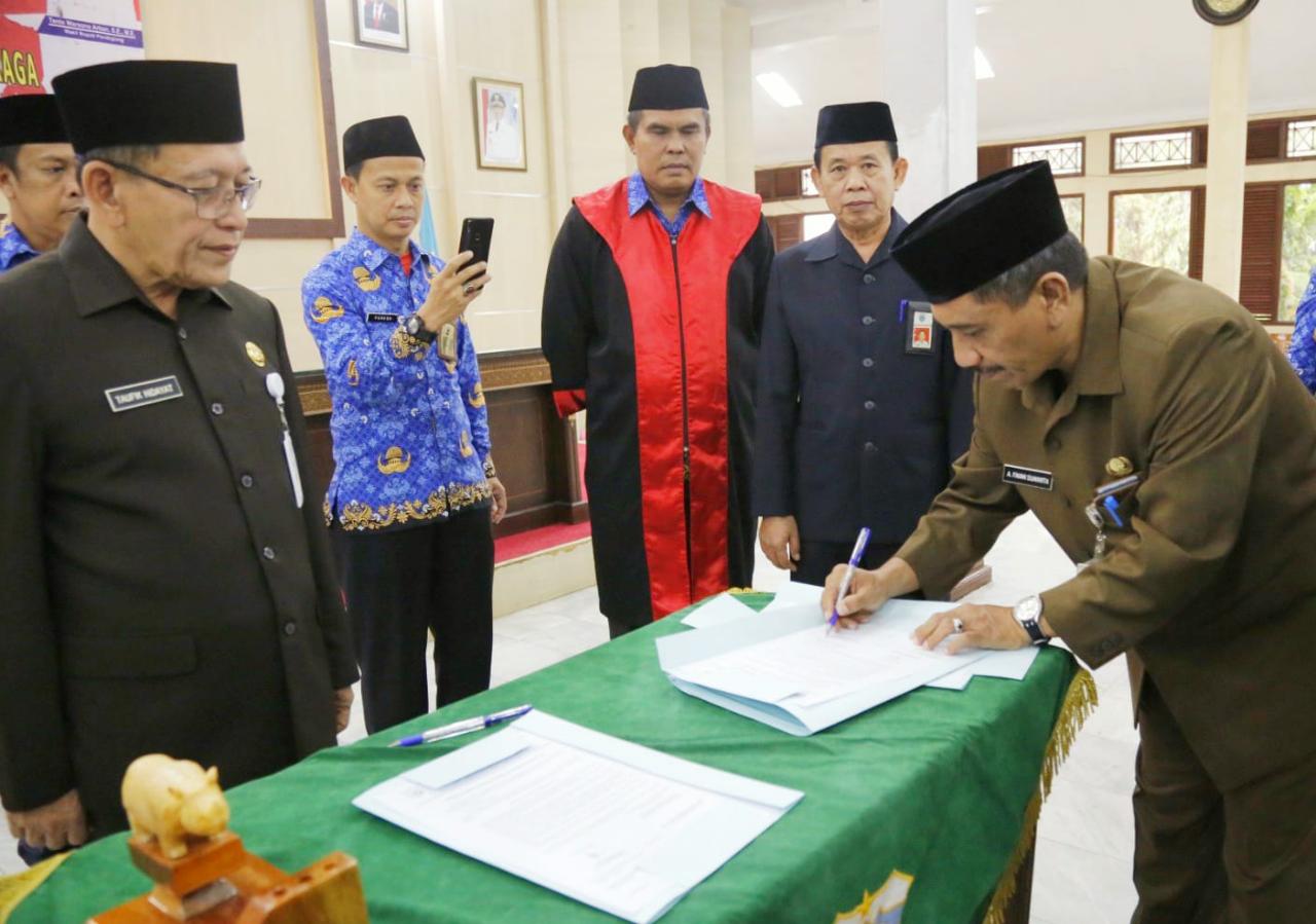 Pj Sekda Pandeglang Taufik Minta Para Kepala SD Terus Bekerja Optimal