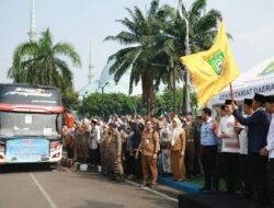 393 Orang Jemaah Haji Kloter Pertama Banten Diberangkatkan
