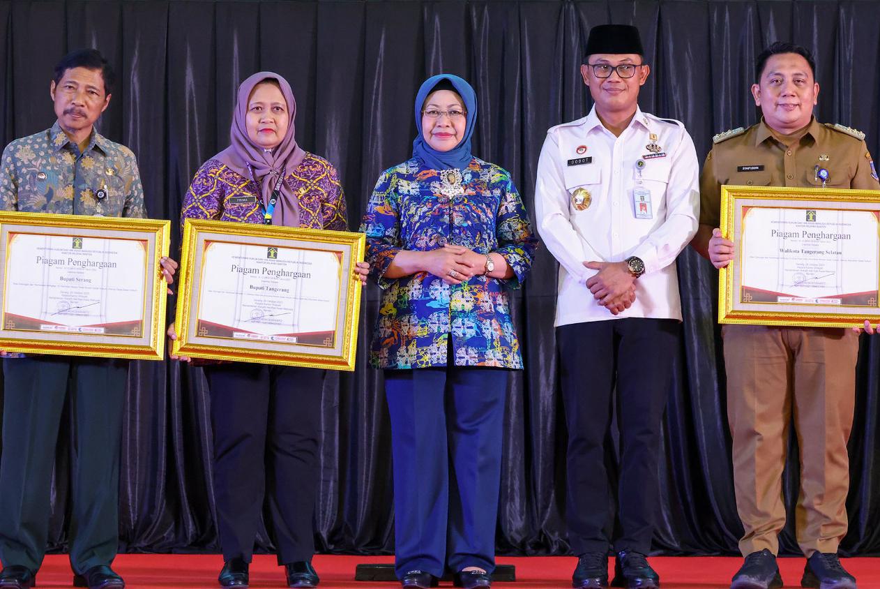 51 Desa dan Kelurahan Binaan Sadar Hukum se-Banten Dikukuhkan Sadar Hukum