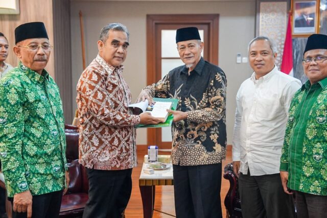 Ketua Umum PBMA Embay Mulya Syarief