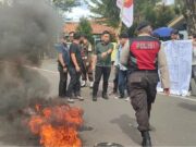 Penanganan Korupsi Desa Ciruji Lamban, Mahasiswa Kembali Demo Kejari Lebak Mahasiswa demo kantor Kejari Lebak