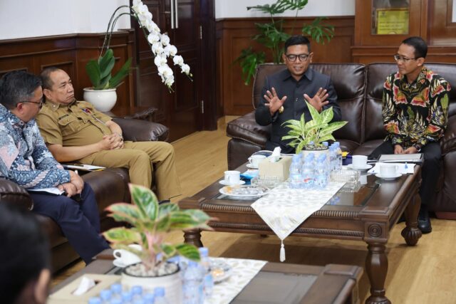 Rapat rencana penambahan rute baru MRT di wilayah Banten