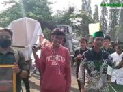 Simbol Matinya Hati Nurani, Aktivis HMI Pandeglang Gotong Keranda Mayat ke Gedung Pendopo Bupati Unjuk rasa HMI Cabang Pandeglang