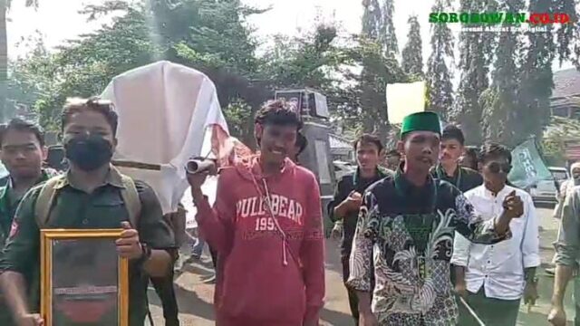 Unjuk rasa HMI Cabang Pandeglang