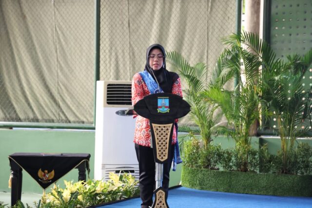Bunda Literasi Provinsi Banten Tinawati Andra Soni