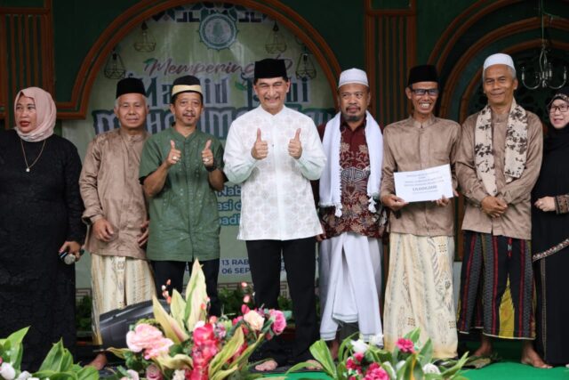 Peringatan maulid Nabi Muhammad di Ponpes Ath-Thohariyyah Peringatan maulid Nabi Muhammad di Ponpes Ath-Thohariyyah