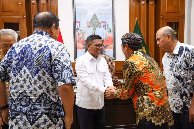 Kunjungan tim ahli kedelai varietas migo