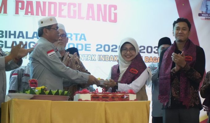 Bupati Dewi Ajak Keluarga Minang Jadi Penguat Persatuan dan Penggerak Kemajuan Pandeglang Pengukuhan pengurus Ikatan Kesejahteraan Keluarga Minang Pandeglang periode 2026–2030