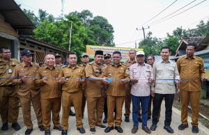 Dibiayai APBD Banten Rp3,84 Miliar, Program Bang Andra di Kecamatan Saketi Selesai Dibangun Program Bang Andra
