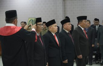 Bupati Pandeglang Raden Dewi: Kami Membutuhkan Pejabat yang Mampu Berlari Lebih Cepat, Cerdas dan Kompak ‎ ‎ Pelantikan pejabat eselon II