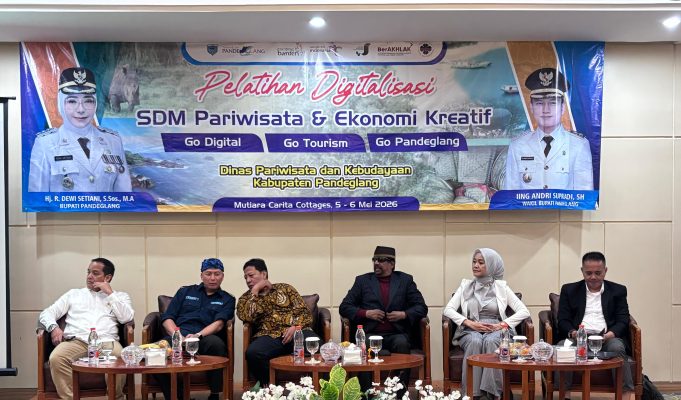 Bentuk Kepedulian Perkembangan Pariwisata, Disparbud dan DPRD Pandeglang Latih Para Pelaku Wisata Pelatikan pelaku wisata