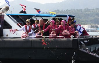 Peringati Hari Bhayangkara Ke-80, Dimyati dan Kapolda Banten Lakukan Gerakan Tabur Bunga di Selat Sunda Hari Bhayangkara ke-80