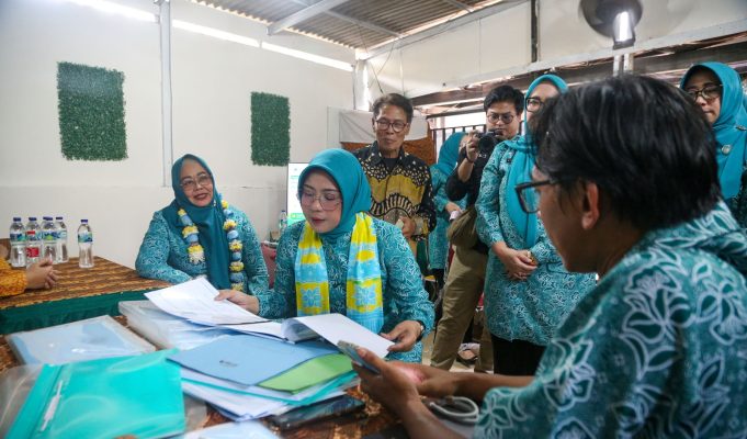 10 Program Pokok PKK Dievaluasi, Tinawati Sebut Penilaian untuk Memastikan Program Berjalan dengan Baik TP PKK Provinsi Banten