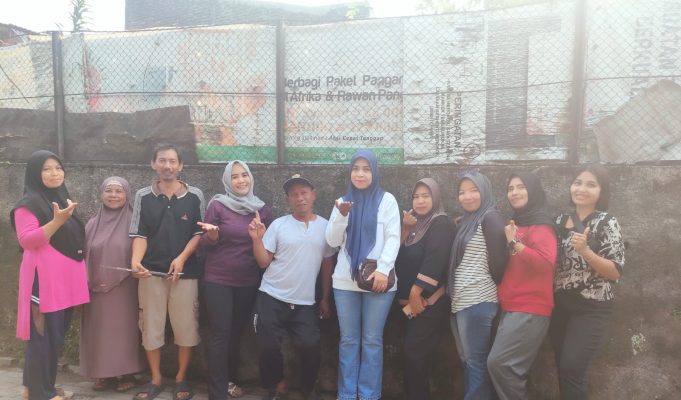 Gelar Jumat Bersih, Lurah Muara Ciujung Barat Apresiasi Kekompakan Warga Muhara Jumsih Muara Ciujung