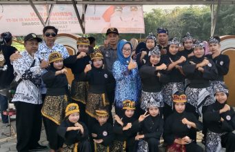 Berbekal Restu dan Doa Orang Tua, 12 Pesilat Padepokan Manderaga Berangkat ke Kejuaraan Nasional HUT DKI ke-499 Pesilat Padepokan Manderaga