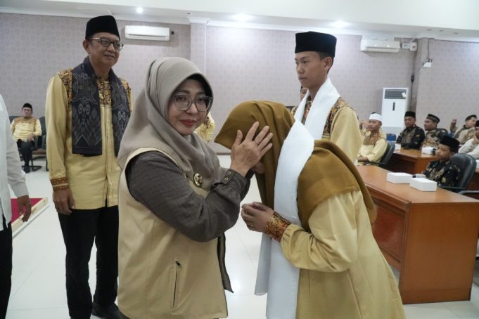 Bupati Raden Dewi Setiani