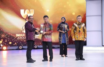 Fokus pada Bang Andra, Pemprov Banten Raih Penghargaan Penggerak Pembangunan Infrastruktur Wagub Banten Achmad Dimyati Natakusumah