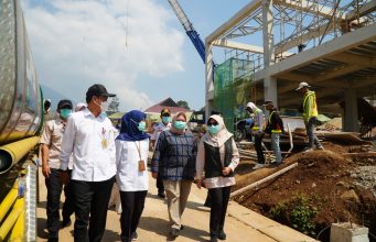 Menjadi Kebanggaan Masyarakat Pandeglang, Bupati Dewi Tinjau Persiapan Penggunaan Sekolah Rakyat Gedung Sekolah Rakyat