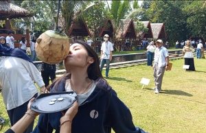 Mahasiswa13 Negara Belajar Budaya dan Adat Istiadat Indonesia di Objek Wisata Bukit Sinyonya Objek Wisata Bukit Sinyonya