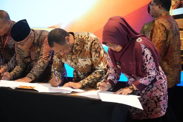 IMG-20260730-WA0025 Penandatanganan berita acara serah terima percepatan pembangunan Sekolah Nasional Terintegrasi bersama Kemendikdasmen