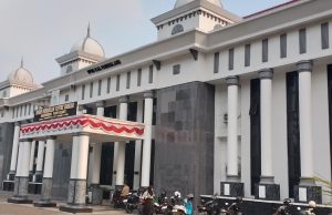 Semarak HUT ke- 81 Kemerdekaan RI, Ketua DPRD Pandeglang Ajak Warga Refleksikan Semangat dan Jasa Para Pahlawan Gedung DPRD Pandeglang