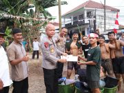 Kapolda Banten Rayakan HUT Ke- 81 Kemerdekaan RI Bersama Warga Cibebek Kapolda Banten Irjen Pol. Hengki