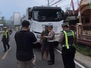 Satlantas Polres Pandeglang Tindak Pengemudi Truk Sumbu Tiga yang Melanggar Jam Operasional Satlantas Polres Pandeglang