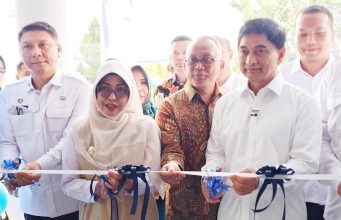 Dimyati Resmikan Gedung Baru Bank Banten Pandeglang, Sebut Miliki Peran Strategis Dukung Pertumbuhan Ekonomi Daerah Peresmian gedung baru Bank Banten Cabang Pandeglang