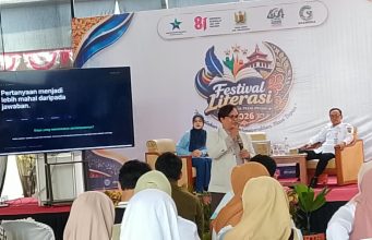 Festival Literasi Pekalongan: Menolak Pasrah pada Algoritma dan Ilusi ‘Melek Digital’ Festival Literasi