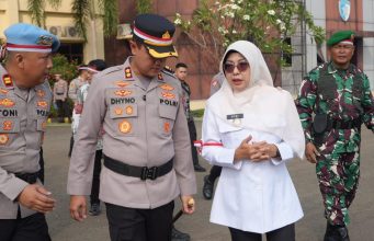 Bupati Pandeglang Dewi Dukung Penguatan Sinergi Kamtibmas: Polri, TNI, dan Masyarakat Penting dalam Menjaga Keamanan Apel Besar Sabuk Kamtibmas dan Pam Swakarsa