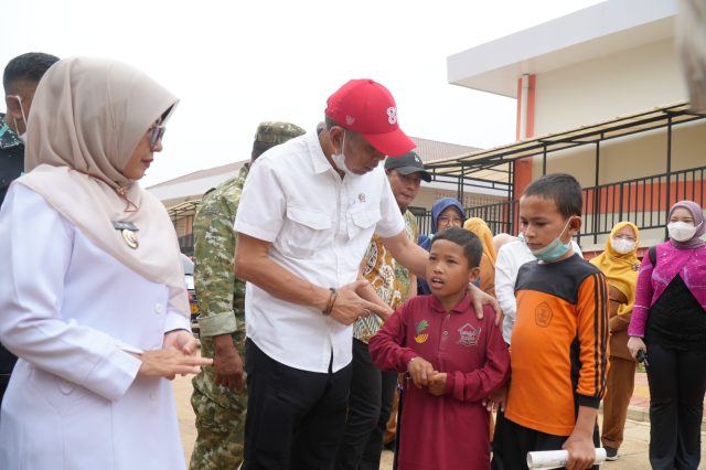 IMG-20260908-WA0024 Bupati Pandeglang Raden Dewi Setiani mendampingi Wamensos RI Agus Jabo Priyono ke Sekolah Rakyat Terintegrasi 1 Pandeglang
