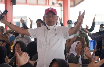 Wamensos Kunjungi Sekolah Rakyat Terintegrasi 1 Pandeglang, Ingatkan Tidak Boleh Ada Bullying dan Intoleransi Kunjungan Wamensos RI Agus Jabo Priyono ke Sekolah Rakyat Terintegrasi 1 Pandeglang