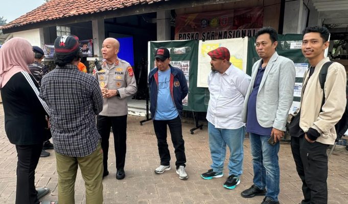 PWI Banten Gelar Doa Bersama untuk 5 Jurnalis yang Dilaporkan Hilang Kontak di Perairan Selat Sunda Ketua PWI Banten Rian Nopandra