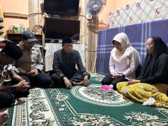 Raden Dewi Jenguk Keluarga Korban Hilang Bersama Lima Jurnalis di Selat Sunda Bupati Pandeglang Raden Dewi Setiani