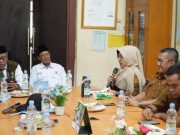 Bupati Dewi Usulkan Program Pendidikan dan Pemberdayaan Ekonomi Kerakyatan ke Baznas Banten Bupati Pandeglang Raden Dewi Setiani