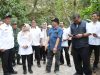 Raden Dewi Tinjau Pembangunan Ruas Jalan Saninten-Banyumundu Bersama Anggota DPRD Bupati Pandeglang Raden Dewi Setiani tinjau pembangunan jalan