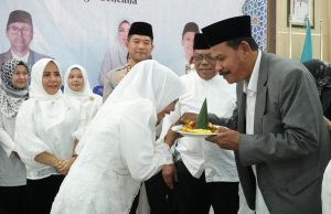 Ketua MUI dan Para Ulama Pandeglang Doakan Bupati Dewi agar Terus Menjadi Pemimpin yang Amanah Milad Bupati Pandeglang Raden Dewi Setiani