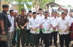 Gubernur Andra Soni Resmikan Jembatan Hasil Swadaya Masyarakat Lebak Peresmian Jembatan Leuwi Lukuk, Kampung Cibogo, Kecamatan Malingping, Kabupaten Lebak