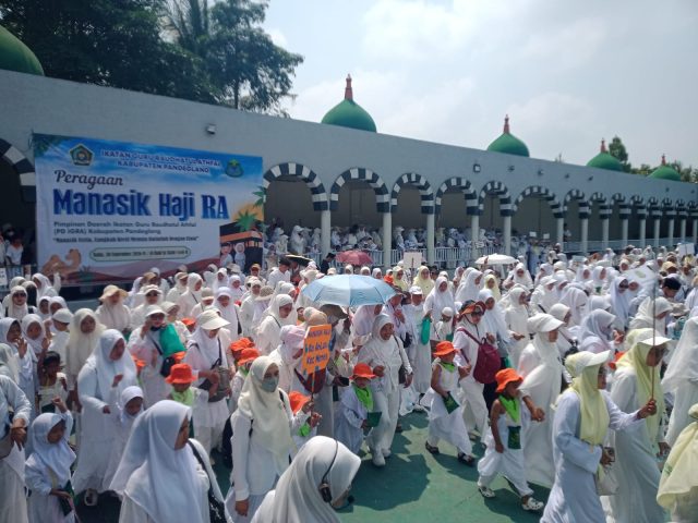 IMG-20261001-WA0001 Peragaan manasik haji anak PAUD