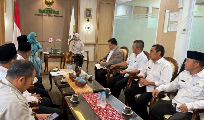 Sowan ke Baznas RI, Bupati Pandeglang Raden Dewi Ajukan Beragam Program Kesejahteraan Masyarakat Bupati Pandeglang Raden Dewi Setiani berkunjung ke kantor Baznas RI