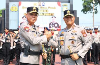 Polda Banten Gelar Serah Terima Jabatan, dari Irjen Pol Hengki ke Irjen Pol Hendra Serah Terima jabatan Kapolda Banten