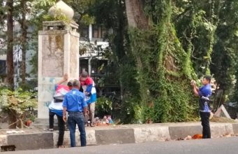 Cegah Aksi Vandalisme di Pandeglang, Pengurus Partai Demokrat Gelar Aksi Pengecatan Tembok Fasum DPC Partai Demokrat Kabupaten Pandeglang