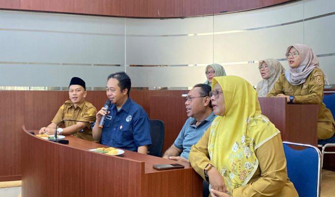 Permudah Koordinasi Kegiatan Pimpinan, Pemkab Pandeglang Luncurkan Aplikasi Smart Agenda Peluncuran aplikasi Smart Agenda di Ruang Pintar Pemkab Pandeglang