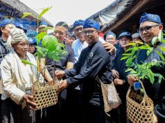 Gubernur Banten Andra Soni Sebut Masyarakat Adat Baduy Teladan Menjaga Keseimbangan Antara Manusia dan Alam Warga masyarakat adat Baduy