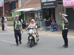 Kesadaran Penggunaan Helm Saat Berkendara Masyarakat Pandeglang Rendah, Seorang Ibu Terjaring Razia Operasi Patuh Maung 2026 Polres Pandeglang