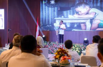 Gubernur Banten Andra Soni Ingatkan Jajaran Pemprov agar Jaga Amanah dan Kepercayaan Masyarakat Gubernur Banten Andra Soni menyampaikan sambutan pada Workshop Integritas