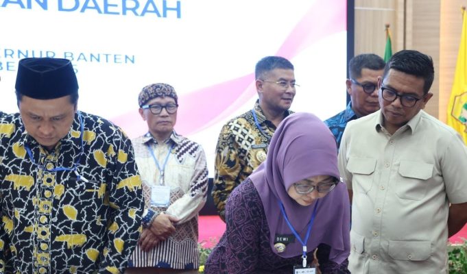 Hadir dalam Rakor Pencegahan Korupsi Bersama Ketua DPRD, Bupati Dewi Tekankan Pentingnya Kedisiplinan Aparatur Rakor Pencegahan Korupsi dalam Penyelenggaraan Pemerintahan Daerah